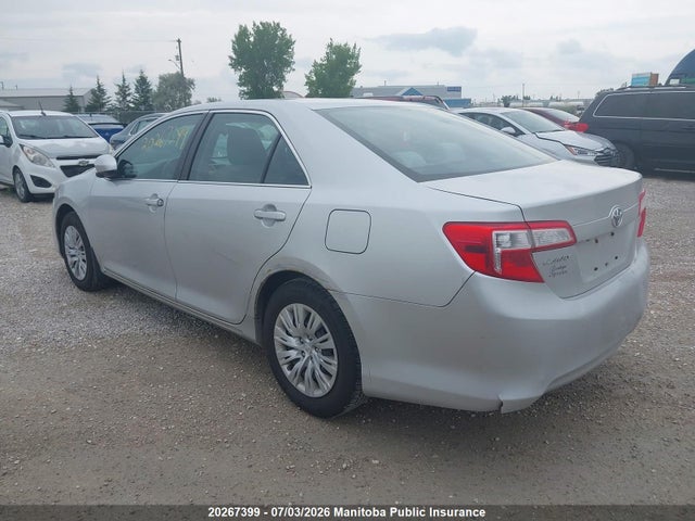 2013 Toyota Camry Le მანქანა იყიდება აუქციონზე, vin: 4T1BF1FKXDU656173, აუქციონის ნომერი: 20267399