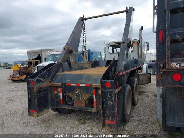 20267421 :رقم المزاد ، 1NPTL40X2DD192540 vin ، 2013 Peterbilt 367 مزاد بيع
