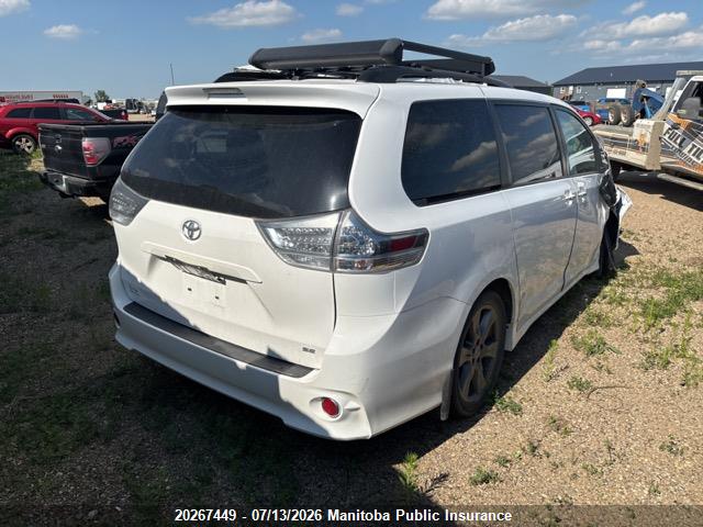 Продаж на аукціоні авто 2017 Toyota Sienna Se V6, vin: 5TDXZ3DC7HS900543, номер лоту: 20267449