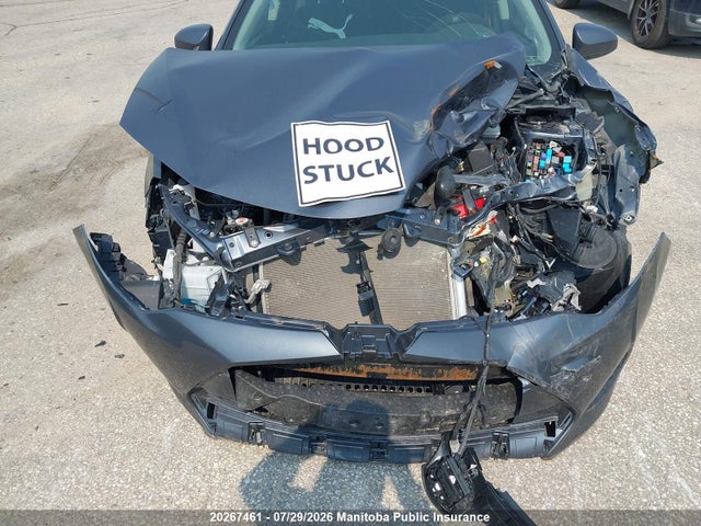 Toyota COROLLA LE 2018 2T1BURHE3JC090740 Image 10