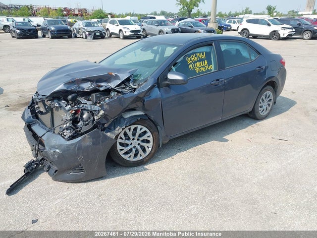 Toyota COROLLA LE 2018 2T1BURHE3JC090740 Image 2