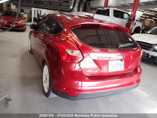Ford FOCUS SE 2014 1FADP3K21EL385190 Image 3
