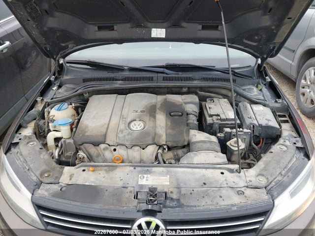2011 Volkswagen Jetta 2.5 მანქანა იყიდება აუქციონზე, vin: 3VWLX7AJ3BM008275, აუქციონის ნომერი: 20267600