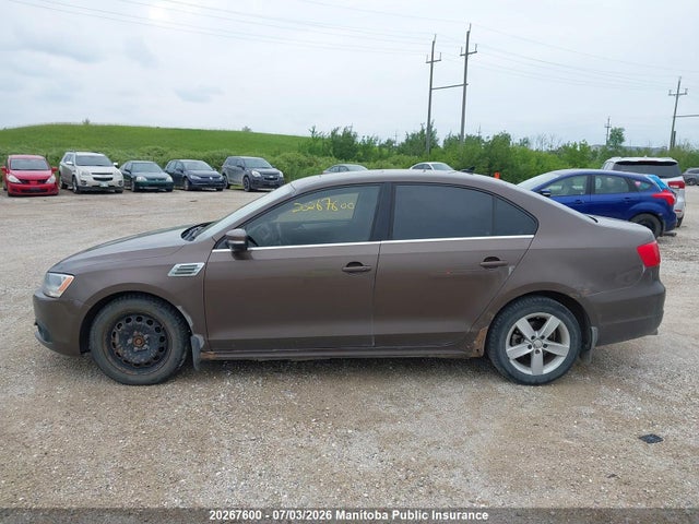 2011 Volkswagen Jetta 2.5 მანქანა იყიდება აუქციონზე, vin: 3VWLX7AJ3BM008275, აუქციონის ნომერი: 20267600
