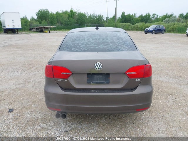 2011 Volkswagen Jetta 2.5 მანქანა იყიდება აუქციონზე, vin: 3VWLX7AJ3BM008275, აუქციონის ნომერი: 20267600