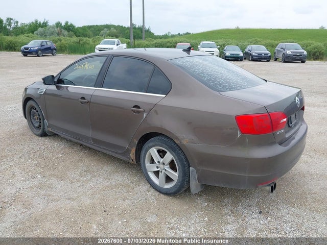 2011 Volkswagen Jetta 2.5 მანქანა იყიდება აუქციონზე, vin: 3VWLX7AJ3BM008275, აუქციონის ნომერი: 20267600