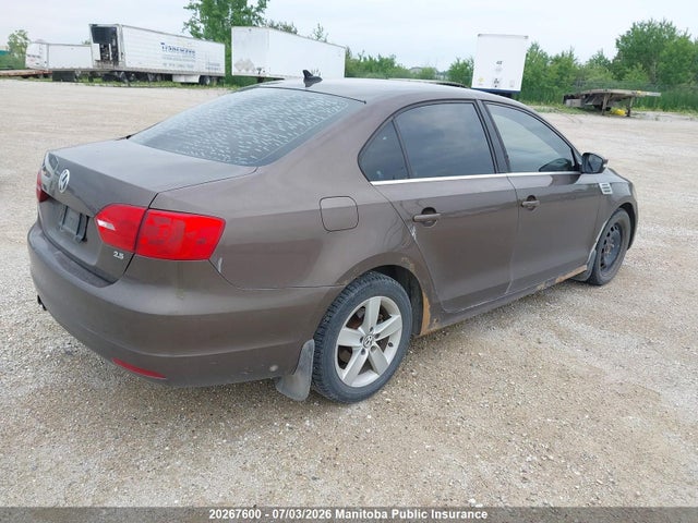 2011 Volkswagen Jetta 2.5 მანქანა იყიდება აუქციონზე, vin: 3VWLX7AJ3BM008275, აუქციონის ნომერი: 20267600