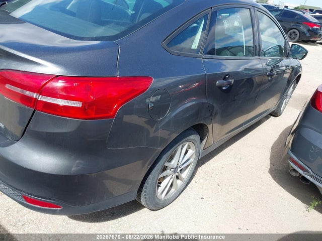 Ford FOCUS SE 2017 1FADP3F24HL233712 Image 4