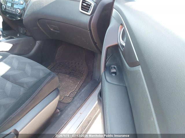 Nissan ROGUE S 2015 5N1AT2MTXFC856405 Image 5