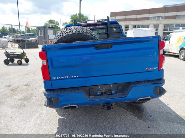 Продаж на аукціоні авто 2022 Chevrolet Silverado 1500 Rst Crew Cab, vin: 1GCUDEED3NZ601100, номер лоту: 20267702