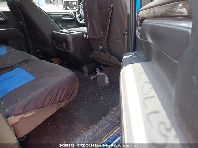 Продаж на аукціоні авто 2022 Chevrolet Silverado 1500 Rst Crew Cab, vin: 1GCUDEED3NZ601100, номер лоту: 20267702