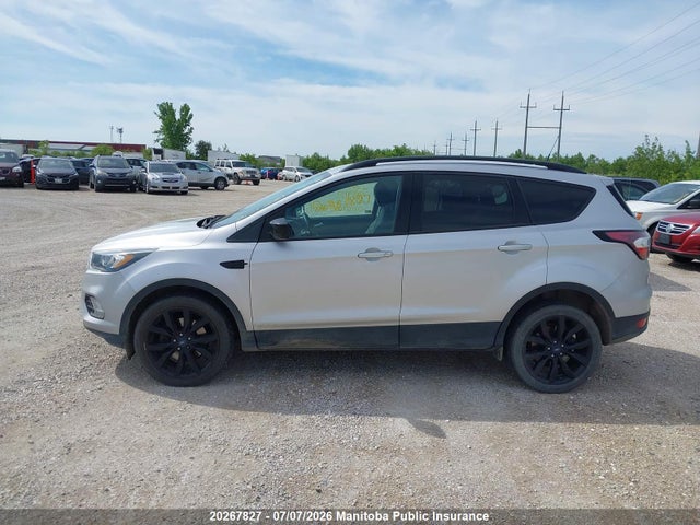 Продаж на аукціоні авто 2017 Ford Escape Se, vin: 1FMCU9G9XHUE59739, номер лоту: 20267827