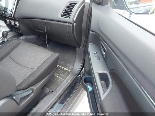 JA4AJ4AWXLU605078 Mitsubishi RVR SE