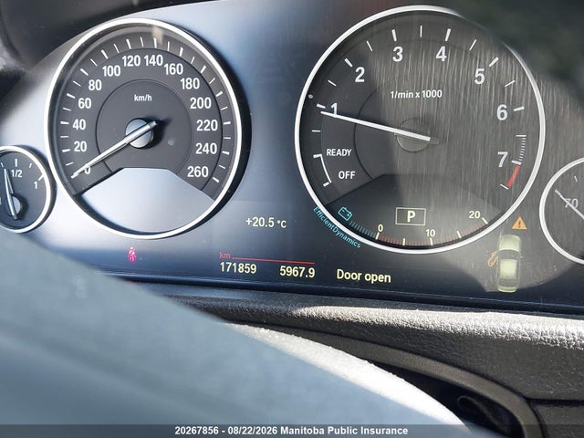 2015 Bmw 328i Xdrive მანქანა იყიდება აუქციონზე, vin: WBA3B3C59FJ984233, აუქციონის ნომერი: 20267856