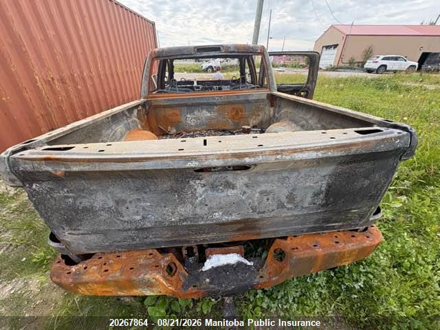3C6RR7KT0LG175711 Dodge Ram 1500 Slt Crew Cab