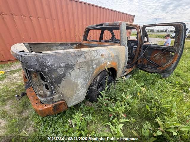 3C6RR7KT0LG175711 Dodge Ram 1500 Slt Crew Cab
