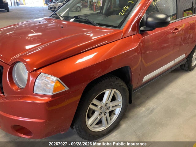 20267927 :رقم المزاد ، 1J4NF5FB4AD584997 vin ، 2010 Jeep Compass Limited مزاد بيع
