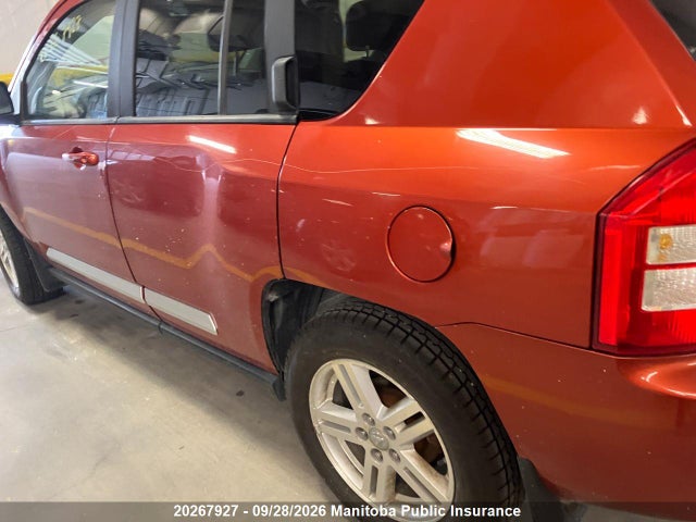 20267927 :رقم المزاد ، 1J4NF5FB4AD584997 vin ، 2010 Jeep Compass Limited مزاد بيع