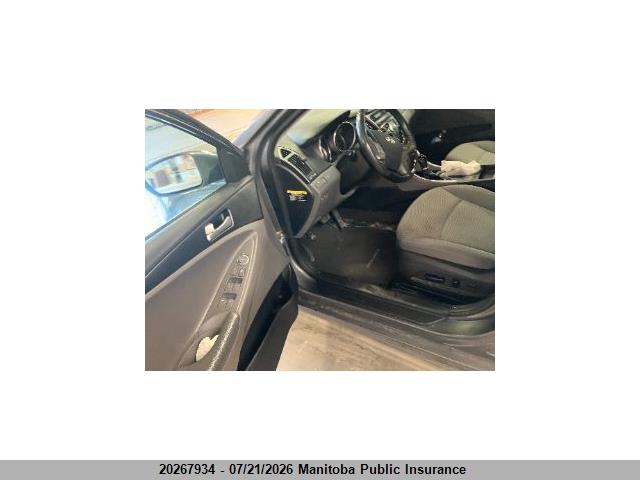 20267934 :رقم المزاد ، 5NPEB4AC5BH261422 vin ، 2011 Hyundai Sonata Se مزاد بيع