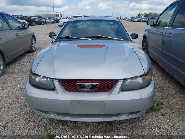 20267983 :رقم المزاد ، 1FAFP40431F242026 vin ، 2001 Ford Mustang مزاد بيع