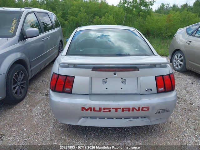 20267983 :رقم المزاد ، 1FAFP40431F242026 vin ، 2001 Ford Mustang مزاد بيع
