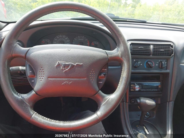 20267983 :رقم المزاد ، 1FAFP40431F242026 vin ، 2001 Ford Mustang مزاد بيع
