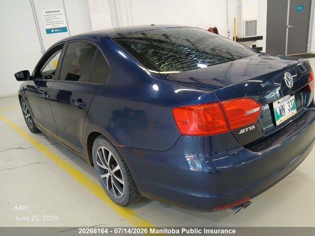 2011 Volkswagen Jetta 2.0 მანქანა იყიდება აუქციონზე, vin: 3VWDK7AJ4BM332922, აუქციონის ნომერი: 20268164
