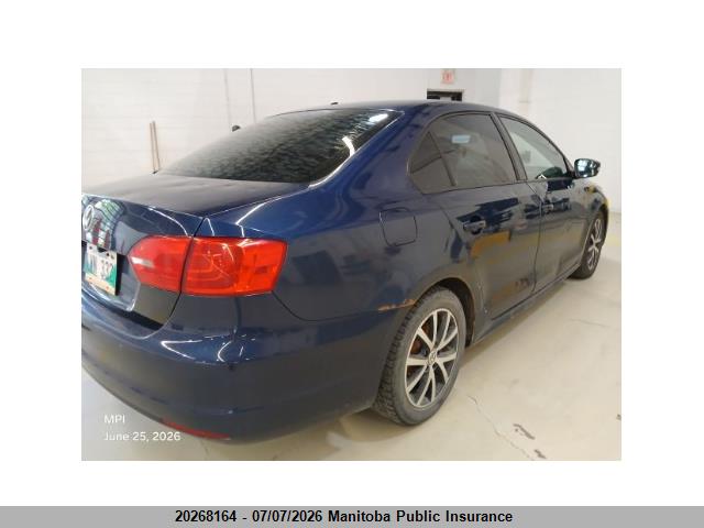 2011 Volkswagen Jetta 2.0 მანქანა იყიდება აუქციონზე, vin: 3VWDK7AJ4BM332922, აუქციონის ნომერი: 20268164