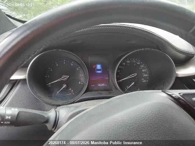 20268174 :رقم المزاد ، NMTKHMBX2KR075882 vin ، 2019 Toyota C-hr Xle مزاد بيع
