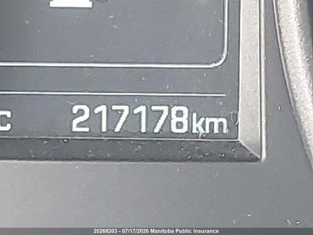 20268203 :رقم المزاد ، 5XYZUDLBXHG395844 vin ، 2017 Hyundai Santa Fe Sport مزاد بيع