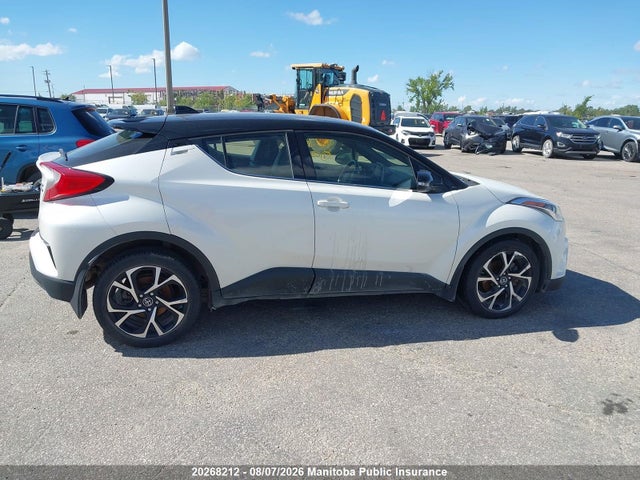 2019 Toyota C-hr Xle მანქანა იყიდება აუქციონზე, vin: JTNKHMBXXK1034281, აუქციონის ნომერი: 20268212