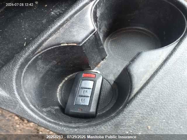 JA4JZ3AX0EZ606824 Mitsubishi Outlander Se