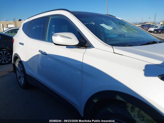 2016 Hyundai Santa Fe Sport 2.0t Se მანქანა იყიდება აუქციონზე, vin: 5XYZUDLA1GG371499, აუქციონის ნომერი: 20268244