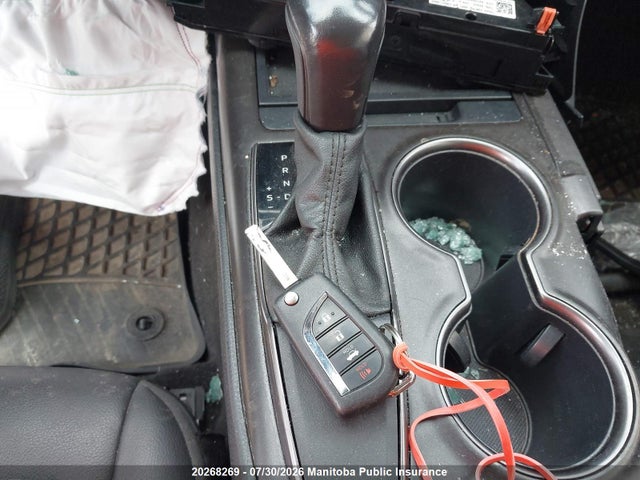 4T1G11AK6NU659018 Toyota CAMRY SE