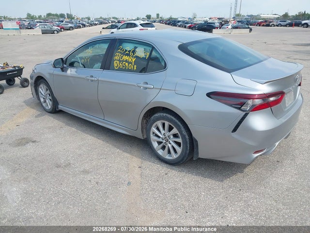 4T1G11AK6NU659018 Toyota CAMRY SE