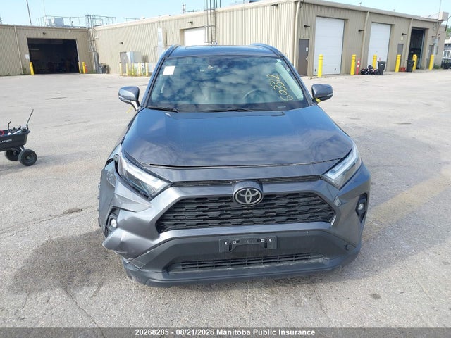 2T3R1RFV1RC418573 Toyota Rav4 Xle