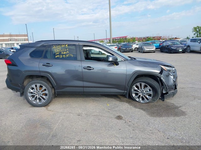 2T3R1RFV1RC418573 Toyota Rav4 Xle