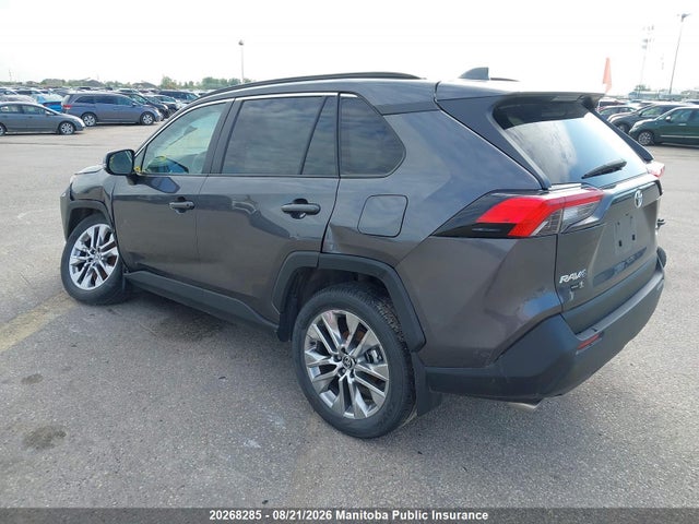 2T3R1RFV1RC418573 Toyota Rav4 Xle