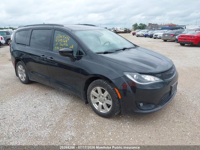 Chrysler Pacifica Touring-l 2018 2C4RC1EG4JR305728 Image 1