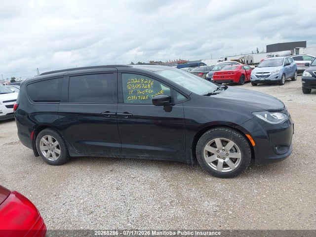 Chrysler Pacifica Touring-l 2018 2C4RC1EG4JR305728 Image 13