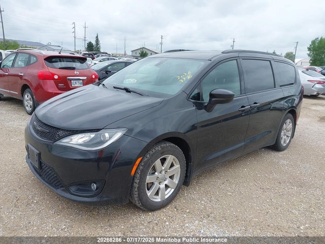 Chrysler Pacifica Touring-l 2018 2C4RC1EG4JR305728 Image 2