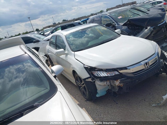 Продажа на аукционе авто 2016 Honda Accord Touring, vin: 1HGCR2F0XGA806682, номер лота: 20268302
