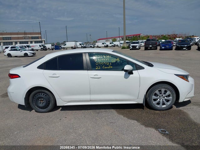 Toyota COROLLA LE 2022 5YFBPMBE5NP309979 Image 13