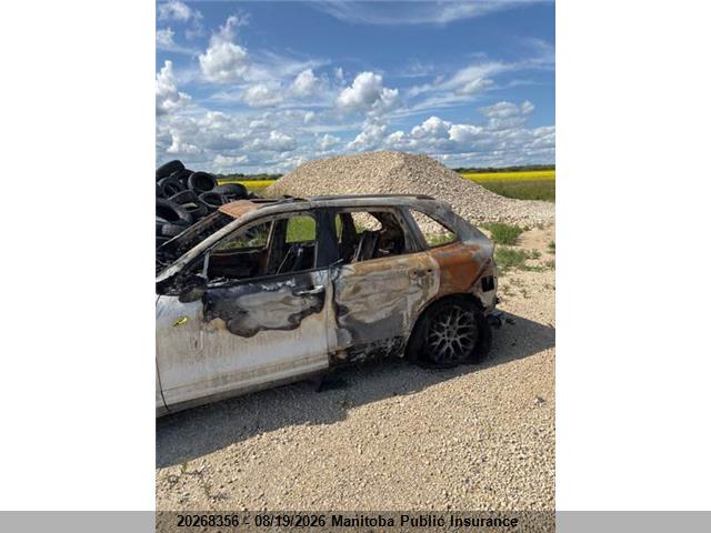 20268356 :رقم المزاد ، WP1AA2A29DLA08498 vin ، 2013 Porsche Cayenne V6 مزاد بيع