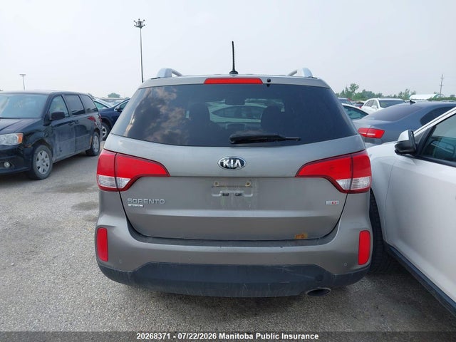 20268371 :رقم المزاد ، 5XYKTDA79FG586400 vin ، 2015 Kia Sorento Lx V6 مزاد بيع