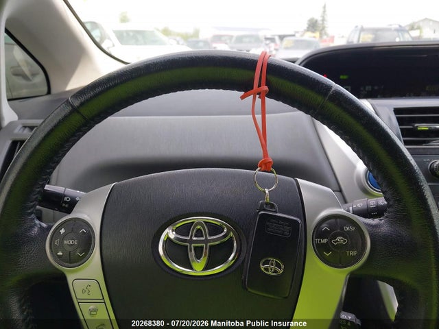 Продаж на аукціоні авто 2013 Toyota Prius V, vin: JTDZN3EU9D3189063, номер лоту: 20268380
