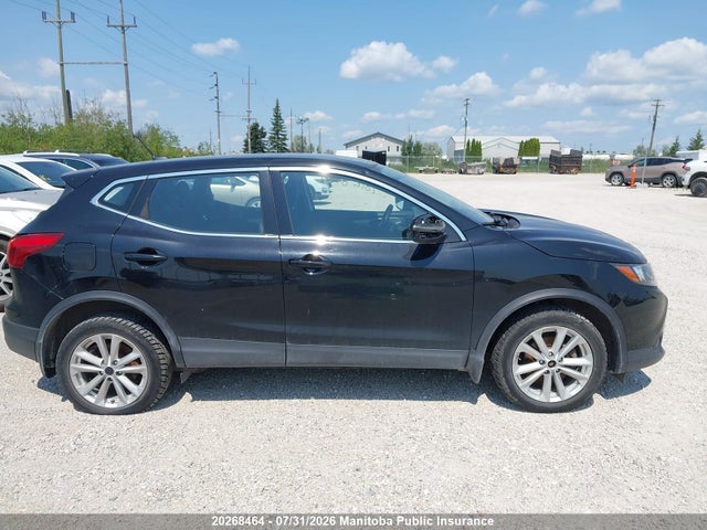 JN1BJ1CR1KW328388 Nissan Qashqai S