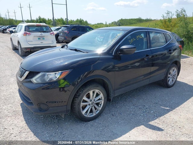 JN1BJ1CR1KW328388 Nissan Qashqai S