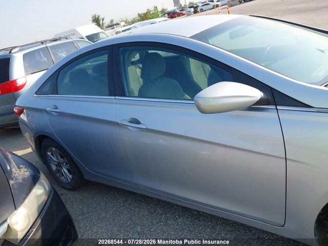 20268544 :رقم المزاد ، 5NPEB4AC0DH722013 vin ، 2013 Hyundai Sonata Gl مزاد بيع