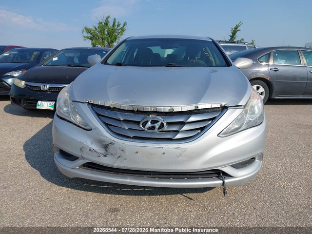20268544 :رقم المزاد ، 5NPEB4AC0DH722013 vin ، 2013 Hyundai Sonata Gl مزاد بيع